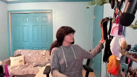 Snapshot of myceliummouse chatting on 15, 4, 2026 Grace online show from 15, 4, 2026