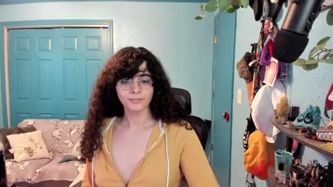 Snapshot of myceliummouse chatting on 19, 4, 2026 Grace online show from 19, 4, 2026