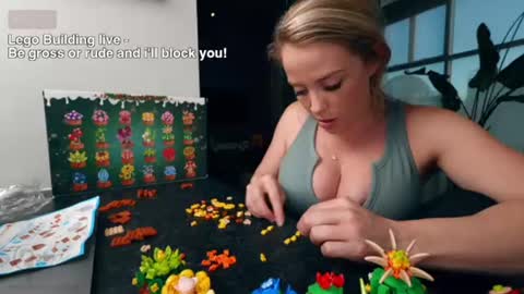 MyCookieJar online show from 20, 12, 2025