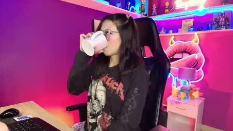 Milly Cute online show from 18, 3, 2026