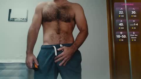 Juan  OF  myhairymacho online show from 3, 11, 2025