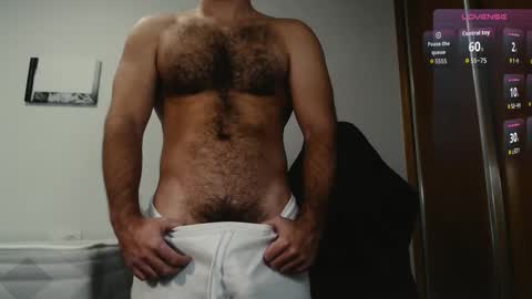 Juan  OF  myhairymacho online show from 16, 12, 2025