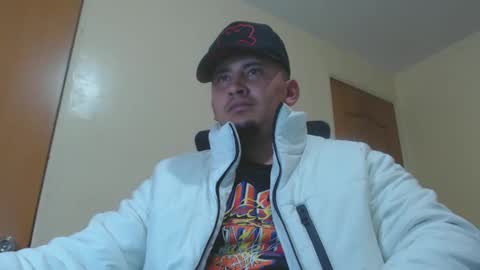 Snapshot of myke_andrade chatting on 4, 1, 2025 myke_andrade online show from 4, 1, 2025