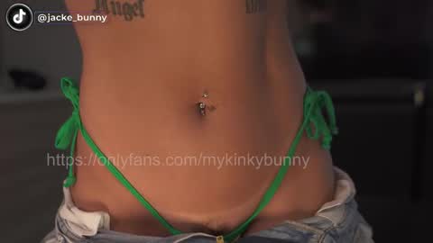 Snapshot of mykinkybunny chatting on 14, 11, 2025 jacke BUNNY online show from 14, 11, 2025