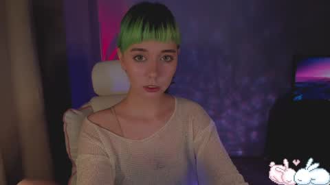 MylaFlores online show from 6, 1, 2025