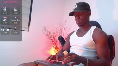 Snapshot of mylowallacee chatting on 22, 1, 2025 Mylo Wallace online show from 22, 1, 2025