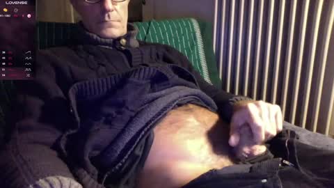 Bi sexy guy lovense hush is on private is open or password show tip if you like. online show from 24, 12, 2024