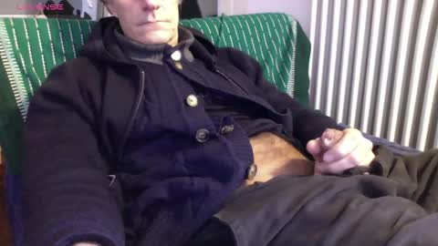 Bi sexy guy lovense hush is on private is open or password show tip if you like. online show from 27, 3, 2026