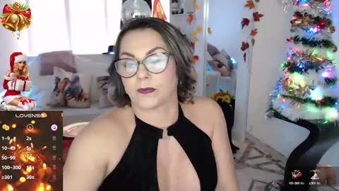 Snapshot of myrnasexxx chatting on 22, 12, 2024 Myrna Sessions online show from 22, 12, 2024