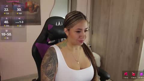 Snapshot of mysaris3 chatting on 27, 10, 2025 S A R A online show from 27, 10, 2025