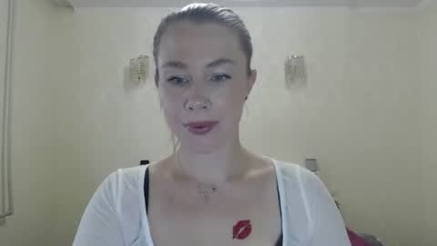 Snapshot of myst_velvet chatting on 19, 7, 2026 myst_velvet online show from 19, 7, 2026