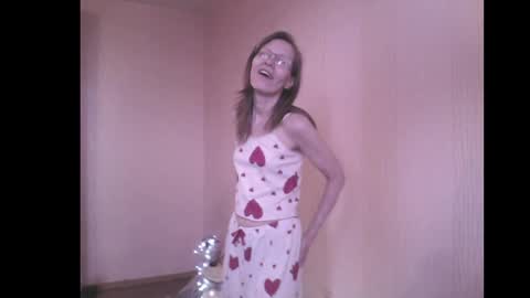 mysterious_blondy online show from 11, 4, 2026