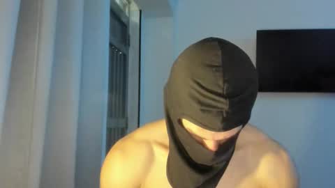 Snapshot of mysterious_muscles chatting on 14, 5, 2026 mysterious_muscles online show from 14, 5, 2026