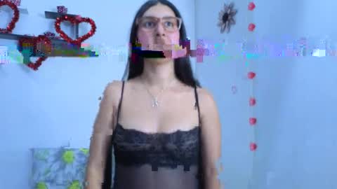 Snapshot of mystery_couple0 chatting on 17, 4, 2026 Mystery couple online show from 17, 4, 2026