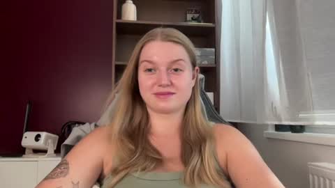 Snapshot of mysteryericax chatting on 28, 6, 2026 Erica online show from 28, 6, 2026