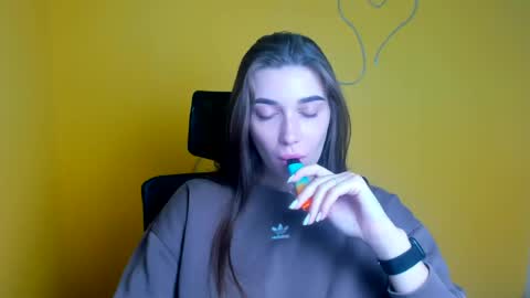Snapshot of mysticamelia chatting on 12, 7, 2026 Amelia online show from 12, 7, 2026
