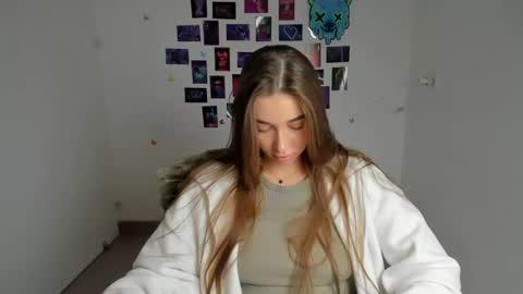 Snapshot of mysticamelia chatting on 13, 7, 2026 Amelia online show from 13, 7, 2026