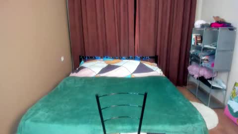 mystique_doll online show from 19, 12, 2025