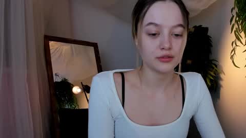 Eva  online show from 25, 2, 2025