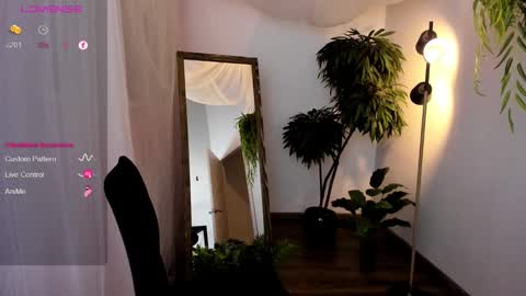 Eva  online show from 7, 3, 2025