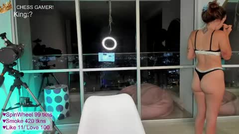 Snapshot of n1rvanamoon chatting on 6, 4, 2026 n1rvanamoon online show from 6, 4, 2026