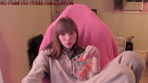 Natalie Marlo online show from 1, 1, 2025