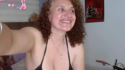Snapshot of nadia_84 chatting on 22, 5, 2026 nadia_84 online show from 22, 5, 2026