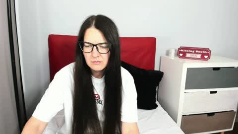 Snapshot of nadiatrue chatting on 8, 7, 2026 nadiatrue online show from 8, 7, 2026