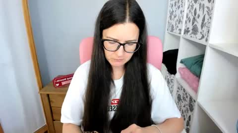 Snapshot of nadiatrue chatting on 1, 8, 2026 nadiatrue online show from 1, 8, 2026