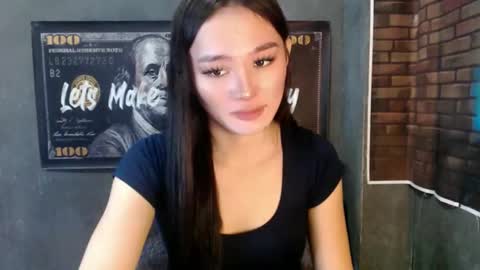 nadiestar online show from 27, 5, 2026