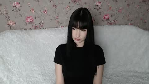 Naemi online show from 17, 4, 2026