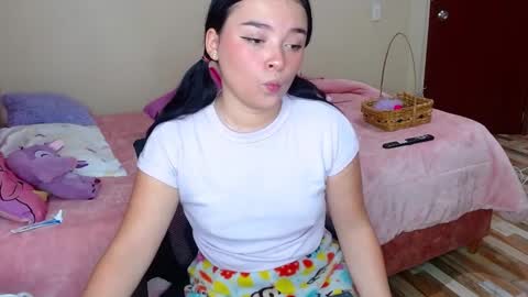 nahia cute     only   online show from 7, 3, 2025