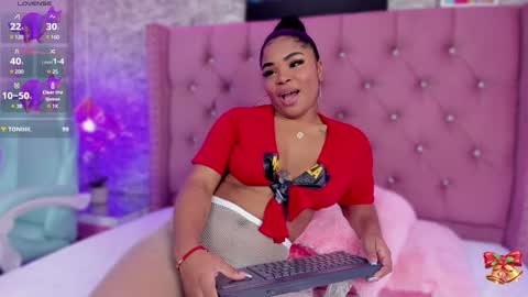 NahiaraReina  online show from 12, 12, 2024