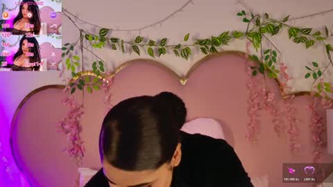 NahiaraReina  online show from 11, 4, 2026