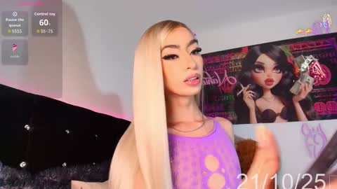 Snapshot of nahiavictoria chatting on 21, 10, 2025 NahiaVictoria online show from 21, 10, 2025