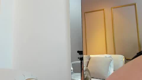 Nahimi online show from 11, 11, 2025