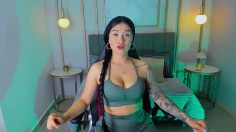 nahome_kuperth online show from 12, 10, 2025