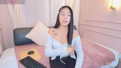 Nahomi online show from 12, 11, 2025