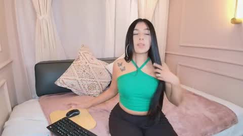 Nahomi online show from 14, 11, 2025