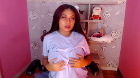 Snapshot of nahomi_tyler chatting on 9, 2, 2025 Nahomy online show from 9, 2, 2025