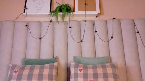  VICTORIA  online show from 15, 4, 2026