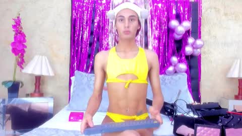 Nahomi  online show from 12, 1, 2026