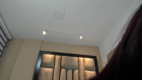 nahommy_harperr online show from 17, 1, 2026