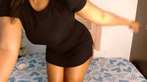 nahomy_gree online show from 12, 6, 2026
