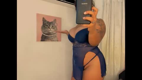 nahomy_hancook online show from 25, 11, 2025