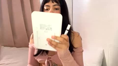 nahomy online show from 28, 2, 2026