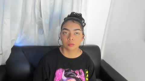 Nahomy online show from 26, 11, 2025