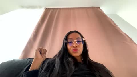 Nahomy  online show from 11, 1, 2026