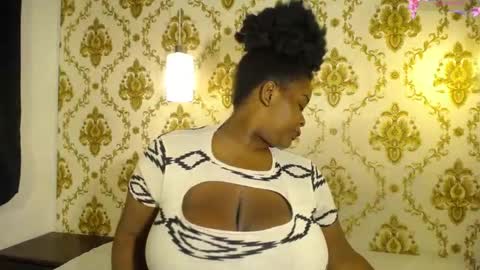 Snapshot of nahybig_boobs chatting on 1, 5, 2026 Karatbby online show from 1, 5, 2026