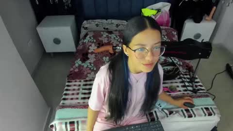 nai_blue online show from 1, 10, 2025